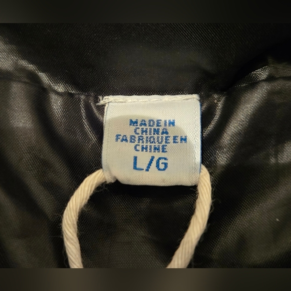 NWOT: Adidas Black Allover Logo Windbreaker Jacket - Size: Large; Black (w/Blue) - Picture 8 of 16